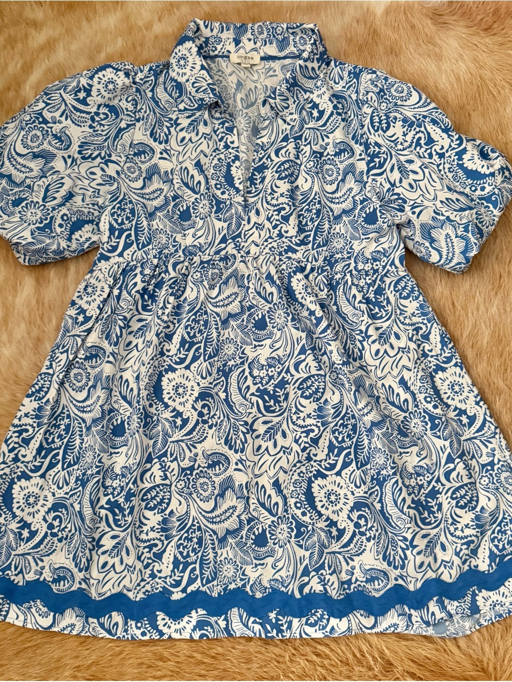 Umgee Blue and White Floral Print Short Sleeve Dress